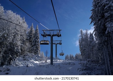 98,760 Snow lift Images, Stock Photos & Vectors | Shutterstock