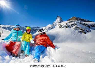 Ski, Winter, Snow - Family Enjoying Winter Vacation In Zermatt, Switzerland