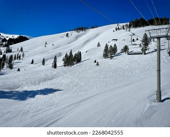 Skiing Alpin in Tahoe California - Shutterstock ID 2268042555