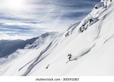 skiing under extreme conditions alone the death dangerous exposed