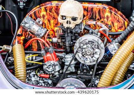 Skull car engine