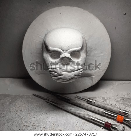 Skull Sculpture Black and White