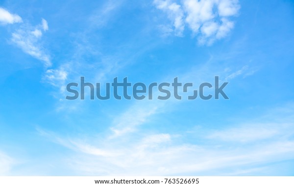 Ciel Bleu Ou Ciel Azur Et Photo De Stock Modifier Maintenant