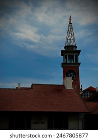 The sky and the building