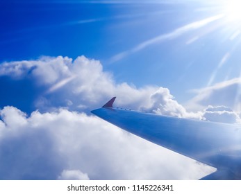 Sky with clouds.	
