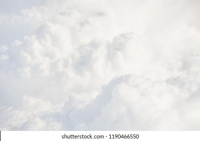 Featured image of post Wallpaper Soft White Cloud Aesthetic