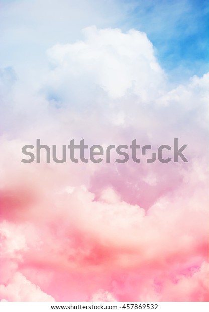 空のピンクと青の色 空の抽象的背景 の写真素材 今すぐ編集