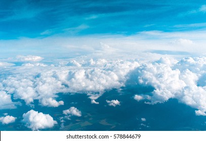 Sky from a Plane Clean Air 