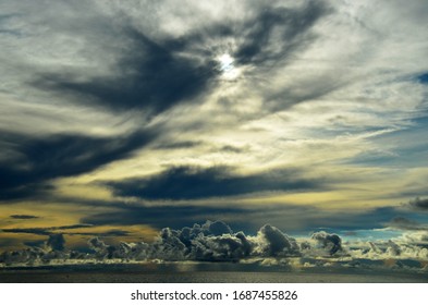 sky scenery with dramatic clouds