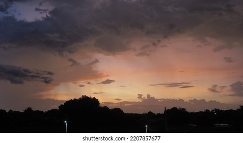 Sky View Of Sunset In Bangkok Thailand Landscape Background