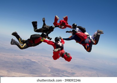 Skydiving Star Teamwork