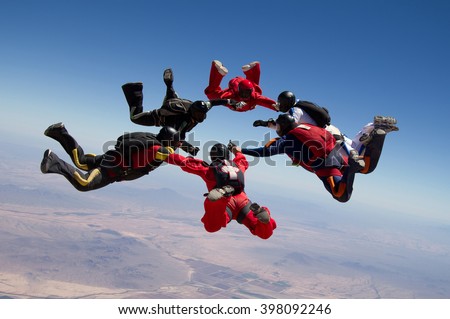 Skydiving star teamwork