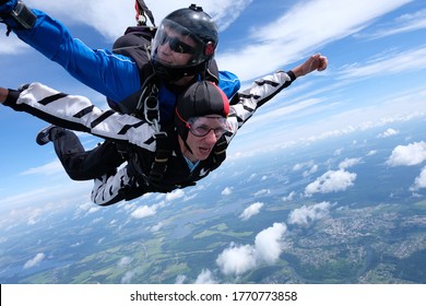 5,313 Skydiving Tandem Jump Images, Stock Photos & Vectors | Shutterstock