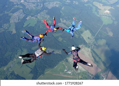 Skydiving. A Team Is In The Sky.