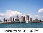 Skyline of downtown Detroit from Windsor, Ontario