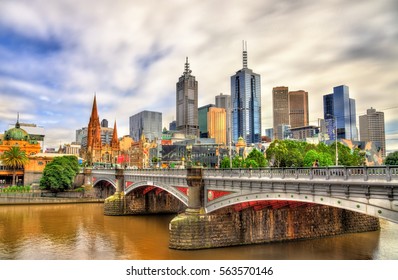 Skyline of Melbourne along the Yarra River and Princes Bridge in Australia