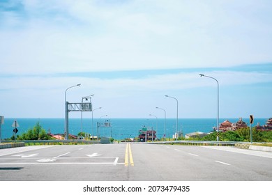 Sky.sea.road. Beautiful View In Taiwan