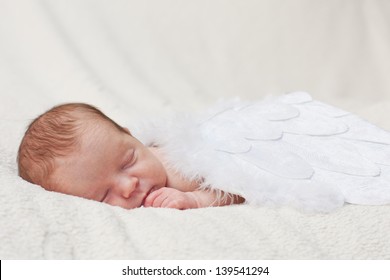 Angel Bebe Imagenes Fotos De Stock Y Vectores Shutterstock