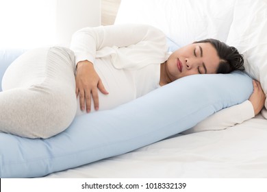 sleeping positions during pregnancy concept 260nw 1018332139