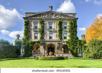 Sleepy Hollow, New York - October 21, 2012: Kykuit, The Rockefeller Estate. A Grand Mansion That Was The Rockefeller Home And Is Now A Historic Site Of The National Trust For Historic Preservation.