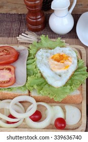 Slice bread ,ham ,fried eggs with breakfast