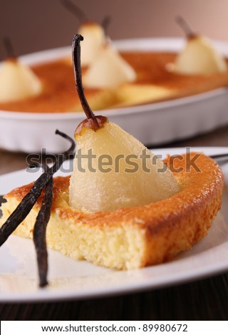 Similar – Foto Bild Geschnittener Birnenkuchen auf einem Küchentuch über der Aussicht