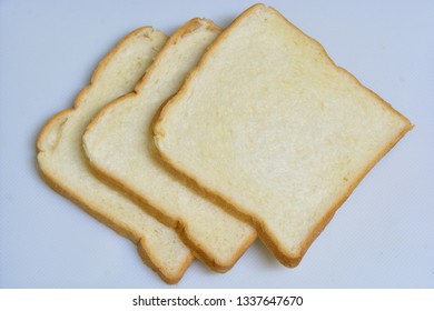 sliced bread white background