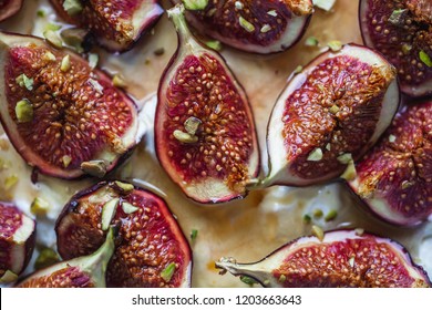 Sliced figs drizzled with wild honey - Powered by Shutterstock