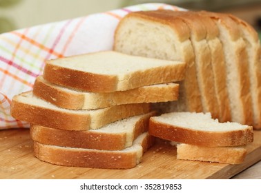 Sliced white bread - Shutterstock ID 352819853
