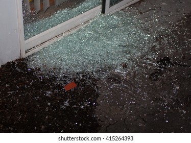 79 Broken Sliding Glass Door Images, Stock Photos & Vectors 