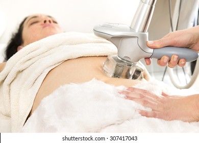 Slimming And Cellulite Laser Treatment At Clinic