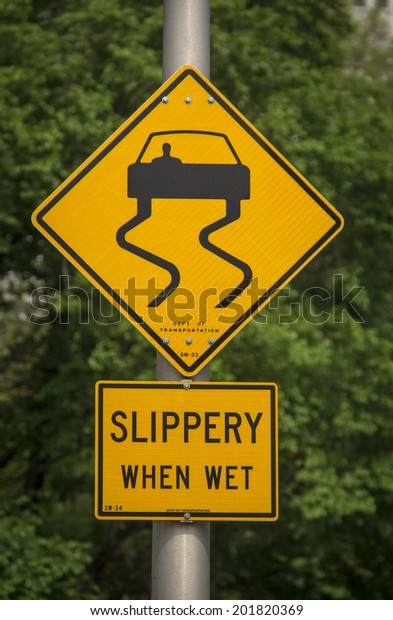 Slippery when wet road\
signal