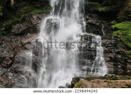 slow shutter picture of Ramboda waterfall _srilanka

