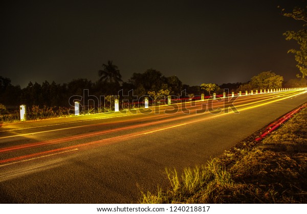 slow shutter urban road\
night