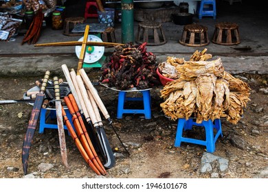 Small Asian market by the road
