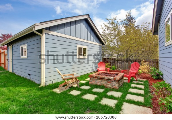 Small Backyard Shed Patio Area View Stock Photo Edit Now 205728388