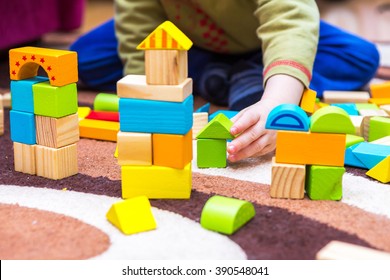 play wooden blocks