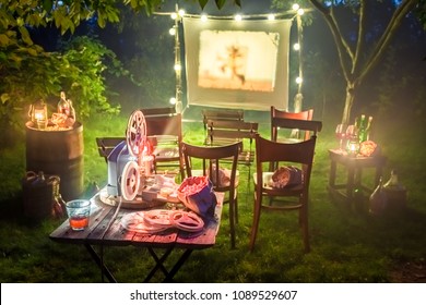 13,082 Outdoor summer movies Images, Stock Photos & Vectors | Shutterstock