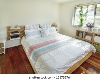 Small Cozy Bedroom