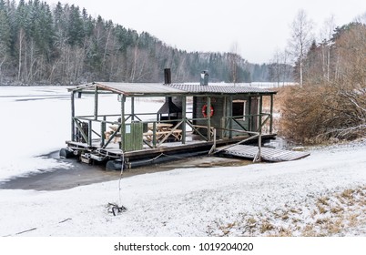 Small floating Sauna 