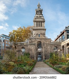 Small Garden And Old Church At Holborn District, London.