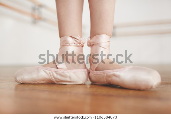 ballet girls feet