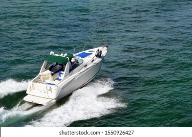 Cabin Cruiser Images Stock Photos Vectors Shutterstock