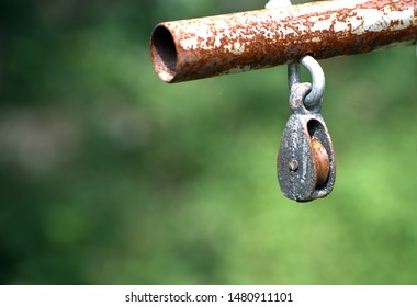 491 Small pulley wheel Images, Stock Photos & Vectors | Shutterstock