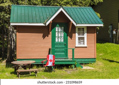 Small Log Cabins Exterior Images Stock Photos Vectors