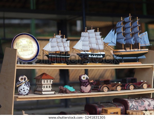 Small Naval\
Ship Models, Hand made ship\
models.