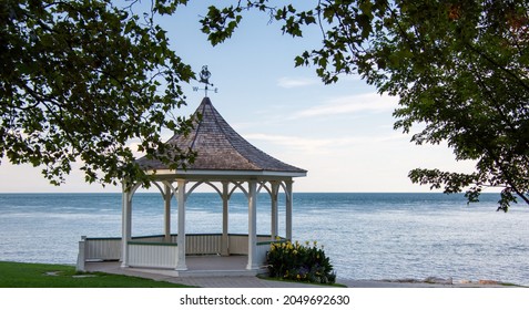 Small Pavilion Near The Ontario Lake In The Canadian Countryside In September