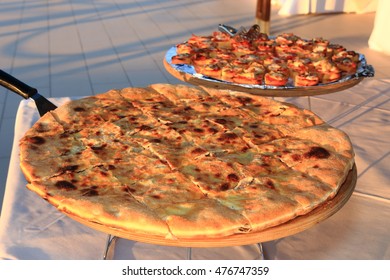 Mini Pizza Snack Images Stock Photos Vectors Shutterstock