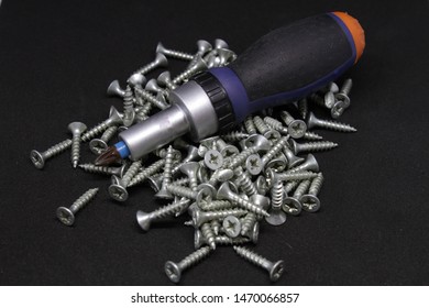 Small Ratchet Screwdriver And Self-tapping Screws