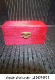 Small Red Box With Golden Color Keyhole 